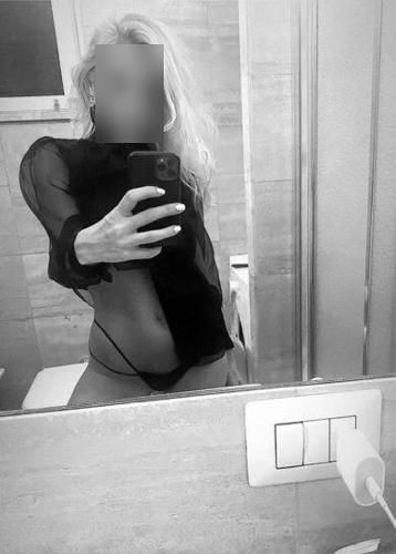 снять проститутку недорого